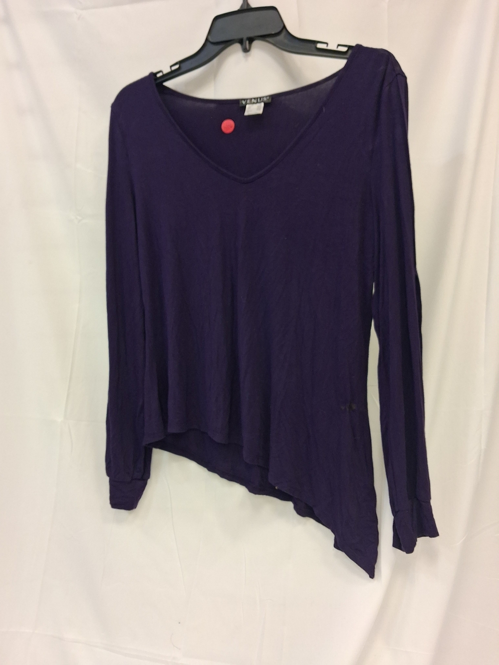 VENUS Asymmetric Hem V‑Neck Long Sleeve Top in Deep Purple